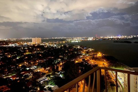 Condominio en venta en Miami, Florida, 2 dormitorios, 113.81 m2 № 2029845 - foto 25