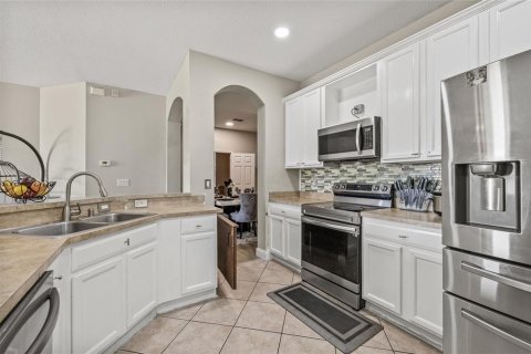 House in Brooksville, Florida 4 bedrooms, 162.95 sq.m. № 1840441 - photo 13