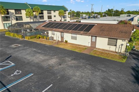 Copropriété à vendre à Port Charlotte, Floride: 2 chambres, 96.99 m2 № 2096530 - photo 26