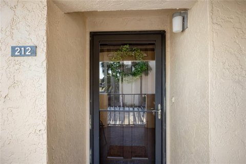 Copropriété à vendre à Port Charlotte, Floride: 2 chambres, 96.99 m2 № 2096530 - photo 3