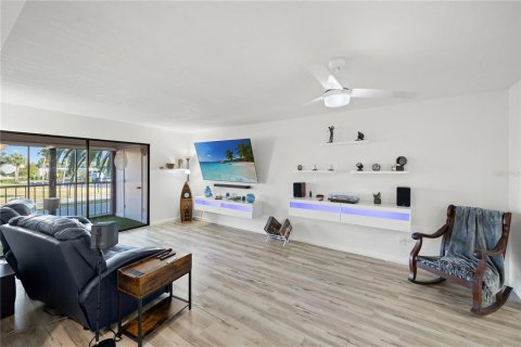 Copropriété à vendre à Port Charlotte, Floride: 2 chambres, 96.99 m2 № 2096530 - photo 9