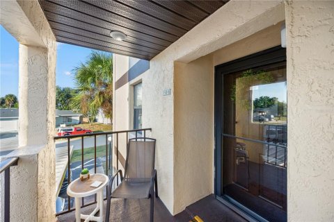 Copropriété à vendre à Port Charlotte, Floride: 2 chambres, 96.99 m2 № 2096530 - photo 2