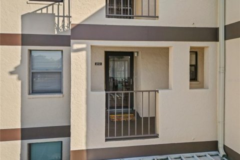 Condo à Port Charlotte, Floride, 2 chambres  № 2096530