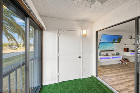 Copropriété à vendre à Port Charlotte, Floride: 2 chambres, 96.99 m2 № 2096530 - photo 23