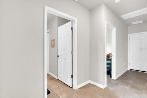 House in Clermont, Florida 4 bedrooms, 156.73 sq.m. № 1848656 - photo 7