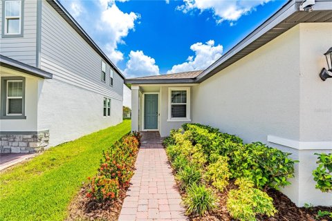 House in Clermont, Florida 4 bedrooms, 156.73 sq.m. № 1848656 - photo 2