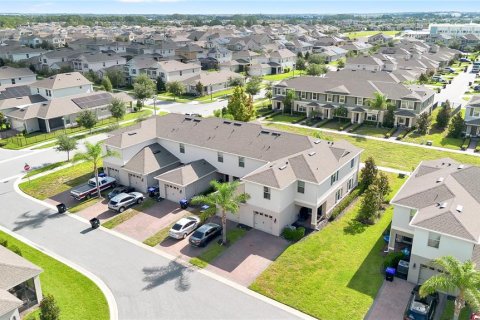 Townhouse in Winter Garden, Florida 3 bedrooms, 168.52 sq.m. № 2347464 - photo 29