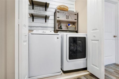 Townhouse in Winter Garden, Florida 3 bedrooms, 168.52 sq.m. № 2347464 - photo 22