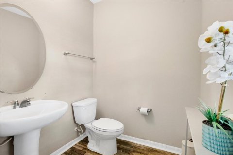 Townhouse in Winter Garden, Florida 3 bedrooms, 168.52 sq.m. № 2347464 - photo 12
