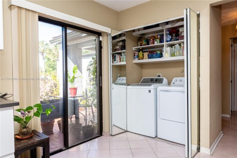 House in Boynton Beach, Florida 2 bedrooms, 117.24 sq.m. № 1702226 - photo 14