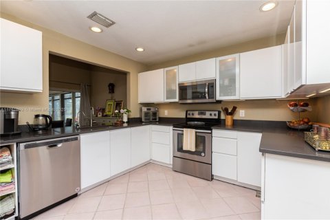 House in Boynton Beach, Florida 2 bedrooms, 117.24 sq.m. № 1702226 - photo 12