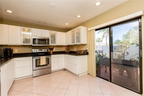 House in Boynton Beach, Florida 2 bedrooms, 117.24 sq.m. № 1702226 - photo 13