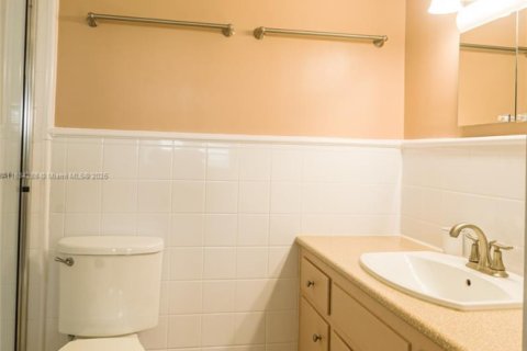Copropriété à louer à Pompano Beach, Floride: 2 chambres, 120.77 m2 № 2169552 - photo 14