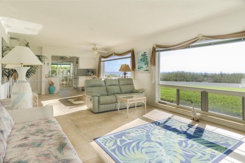 Copropriété à louer à Pompano Beach, Floride: 2 chambres, 120.77 m2 № 2169552 - photo 3