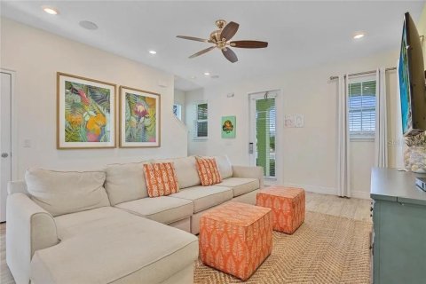 Casa en venta en Kissimmee, Florida, 4 dormitorios, 201.23 m2 № 2231223 - foto 7