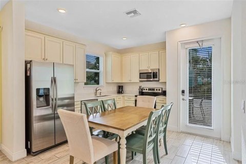 Casa en venta en Kissimmee, Florida, 4 dormitorios, 201.23 m2 № 2231223 - foto 11