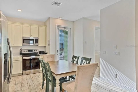 Casa en venta en Kissimmee, Florida, 4 dormitorios, 201.23 m2 № 2231223 - foto 13