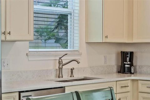Casa en venta en Kissimmee, Florida, 4 dormitorios, 201.23 m2 № 2231223 - foto 15