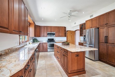 Villa ou maison à vendre à Riverview, Floride: 4 chambres, 274.06 m2 № 1815960 - photo 13