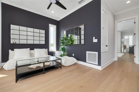 Townhouse in Tampa, Florida 3 bedrooms, 235.41 sq.m. № 1673186 - photo 17