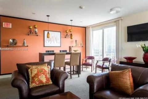 Снять в аренду кондоминиум в Майами, Флорида 2 спальни, 86.4м2, № 1987895 - фото 16