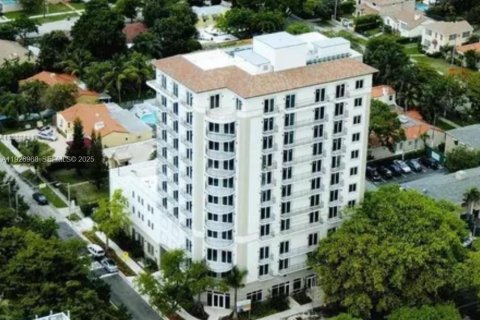 Снять в аренду кондоминиум в Майами, Флорида 2 спальни, 86.4м2, № 1987895 - фото 13