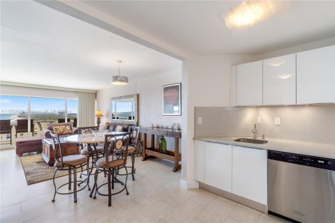 Condominio en venta en Fort Lauderdale, Florida, 1 dormitorio, 83.61 m2 № 1854944 - foto 12
