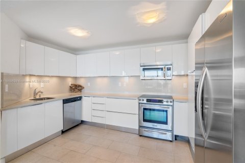 Condominio en venta en Fort Lauderdale, Florida, 1 dormitorio, 83.61 m2 № 1854944 - foto 13