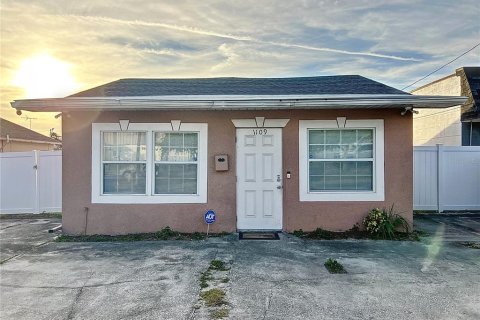 House in Winter Haven, Florida 3 bedrooms, 115.01 sq.m. № 1901929 - photo 3
