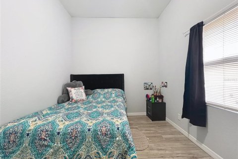 House in Winter Haven, Florida 3 bedrooms, 115.01 sq.m. № 1901929 - photo 17