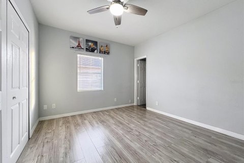 House in Winter Haven, Florida 3 bedrooms, 115.01 sq.m. № 1901929 - photo 13