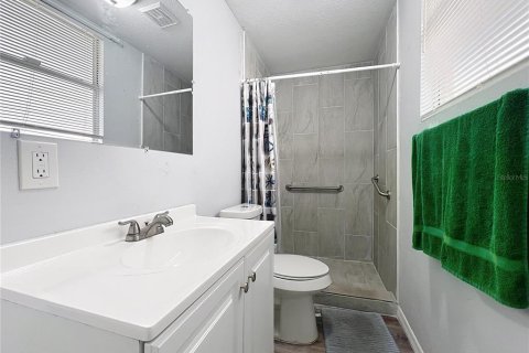 House in Winter Haven, Florida 3 bedrooms, 115.01 sq.m. № 1901929 - photo 8