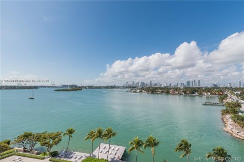 Condominio en venta en Miami Beach, Florida, 2 dormitorios, 119.57 m2 № 1949769 - foto 3
