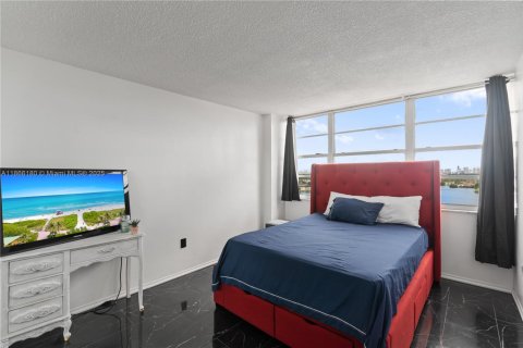 Купить кондоминиум в Майами, Флорида 2 спальни, 105.91м2, № 1895864 - фото 13