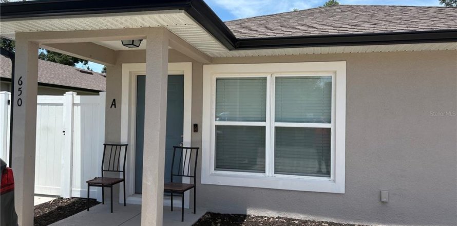 Immobilier commercial à Lake Alfred, Floride 4 chambres, 167.22 m2 № 2355969