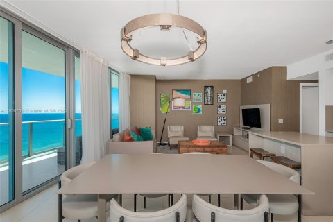 Купить кондоминиум в Холливуд, Флорида 2 спальни, 108.14м2, № 1967412 - фото 11