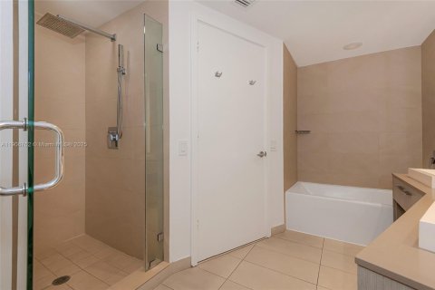 Купить кондоминиум в Холливуд, Флорида 2 спальни, 108.14м2, № 1967412 - фото 22