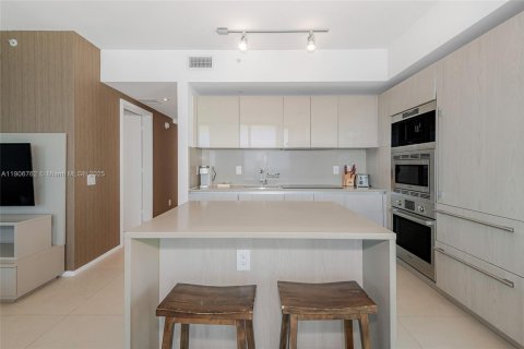 Купить кондоминиум в Холливуд, Флорида 2 спальни, 108.14м2, № 1967412 - фото 17