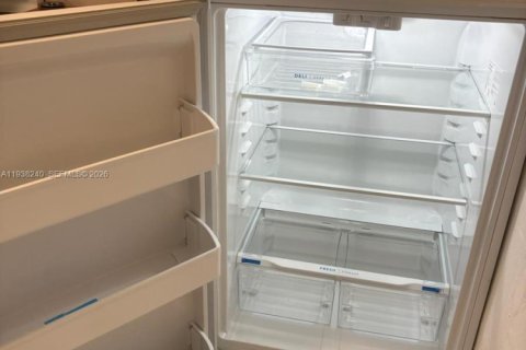 Villa ou maison à louer à Fort Lauderdale, Floride: 2 chambres, 114.83 m2 № 1995961 - photo 12