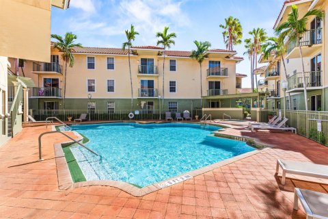 Apartment in West Palm Beach, Florida 2 bedrooms, 98.85 sq.m. № 2392024
