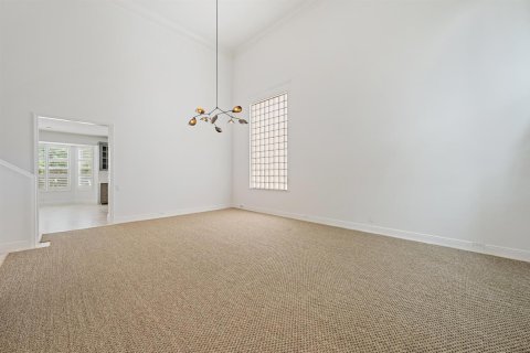 House in Palm Beach Gardens, Florida 4 bedrooms, 252.6 sq.m. № 2262198 - photo 3