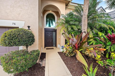House in Palm Beach Gardens, Florida 4 bedrooms, 252.6 sq.m. № 2262198 - photo 2