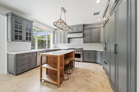 House in Palm Beach Gardens, Florida 4 bedrooms, 252.6 sq.m. № 2262198 - photo 6