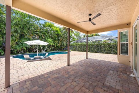 House in Palm Beach Gardens, Florida 4 bedrooms, 252.6 sq.m. № 2262198 - photo 21