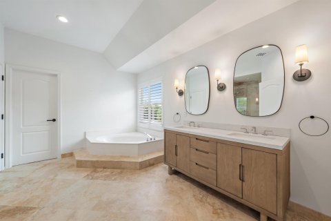 House in Palm Beach Gardens, Florida 4 bedrooms, 252.6 sq.m. № 2262198 - photo 19