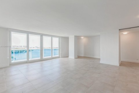 Condominio en venta en Miami Beach, Florida, 92.25 m2 № 2018006 - foto 9