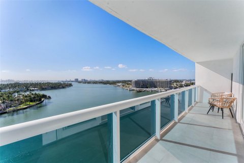 Condominio en venta en Miami Beach, Florida, 92.25 m2 № 2018006 - foto 6