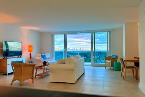 Condominio en venta en Miami Beach, Florida, 92.25 m2 № 2018006 - foto 22