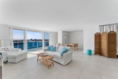 Condominio en venta en Miami Beach, Florida, 92.25 m2 № 2018006 - foto 10