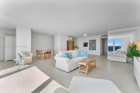 Condominio en venta en Miami Beach, Florida, 92.25 m2 № 2018006 - foto 12
